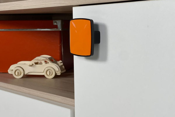 Зоо Комод 26.01(дуб мария/белый)